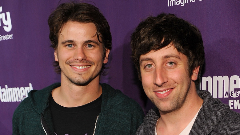 Jason Ritter and Simon Helberg smiling