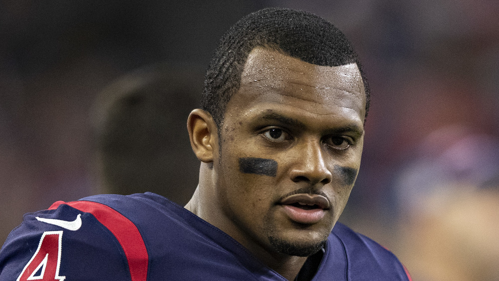 Deshaun Watson on the sidelines during a game against the Patriots