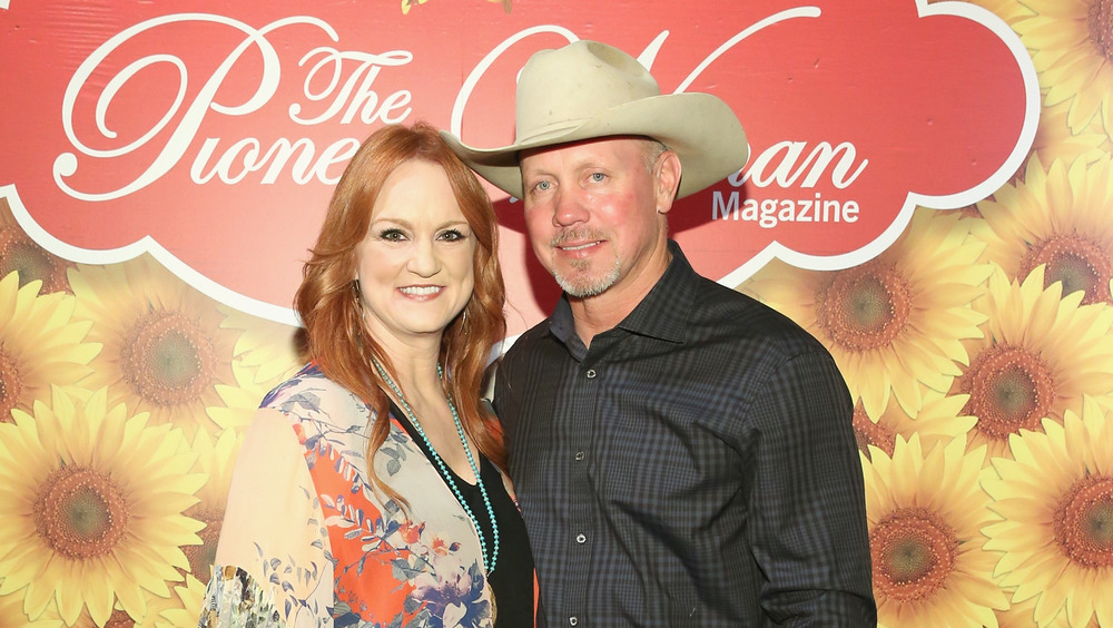 Ree Drummond and Ladd Drummond posing