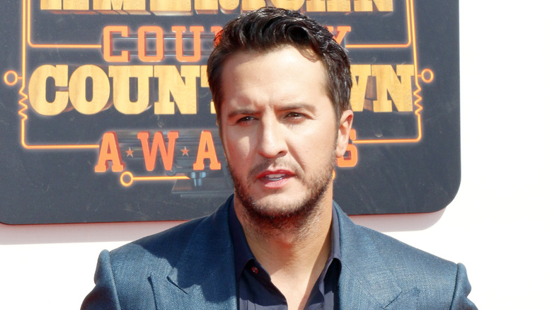 Luke Bryan on the red carpet