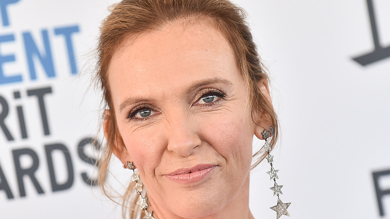 Toni Collette posing for cameras