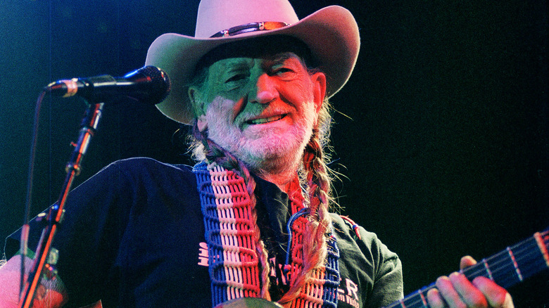 Willie Nelson performing