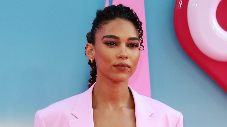 Alexandra Shipp posing at the Barbie premiere 