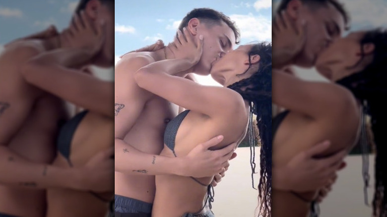 FKA Twigs and Aron Piper kissing