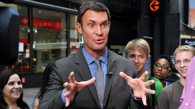 Jeff Lewis gesturing