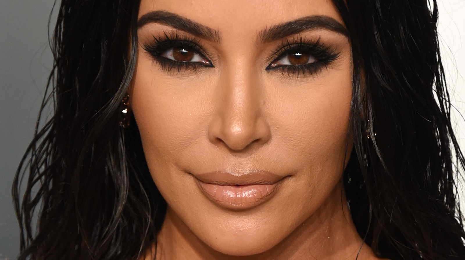 Is This How Kim Kardashian's Friends Really Feel About Her Dating Pete ...