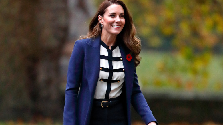 Kate Middleton poppy