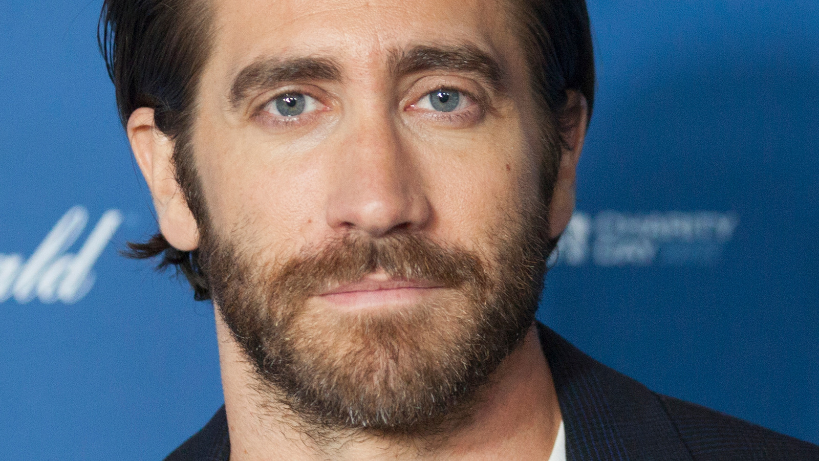 Jake Gyllenhaal Admits He Doesn't Like To Bathe Himself