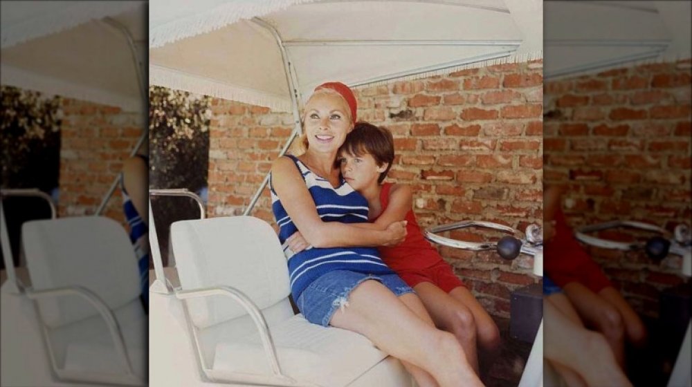 Jamie Lee Curtis and Janet Leigh