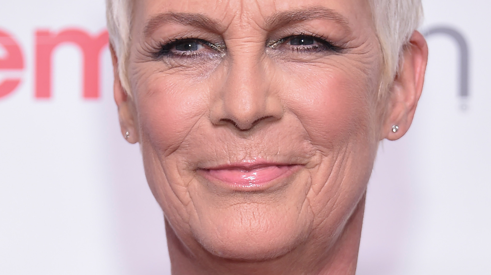➤ How much money has jamie lee curtis made from halloween