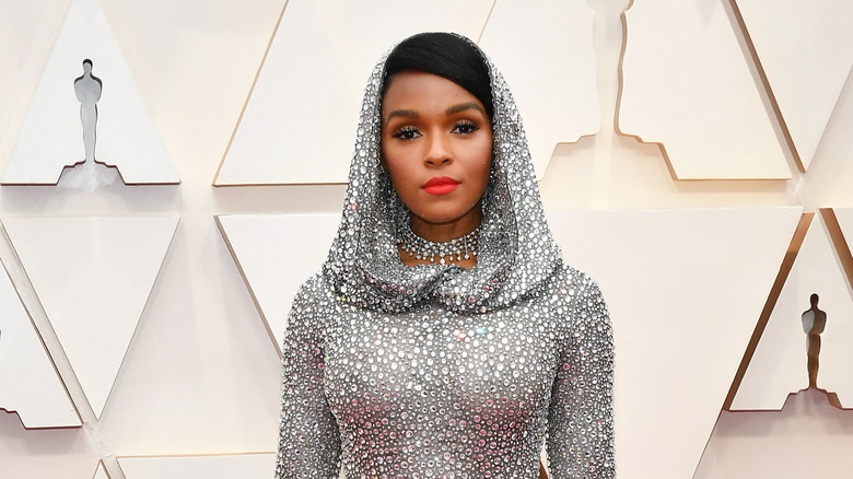 Janelle Monae posing at an awards show