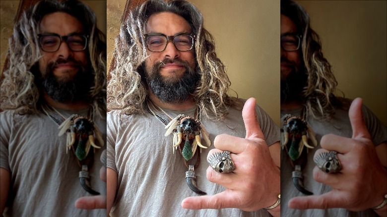 Jason Momoa selfie thumbs up