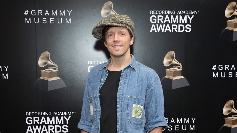 Jason Mraz smiling