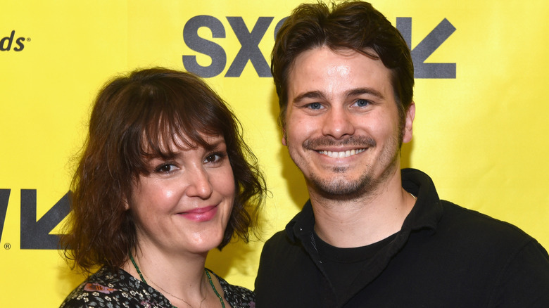 Melanie Lynskey and Jason Ritter yellow background