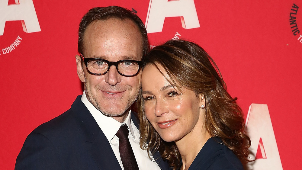 Jennifer Grey and Clark Gregg