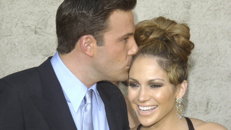 Ben Affleck kissing Jennifer Lopez on the head