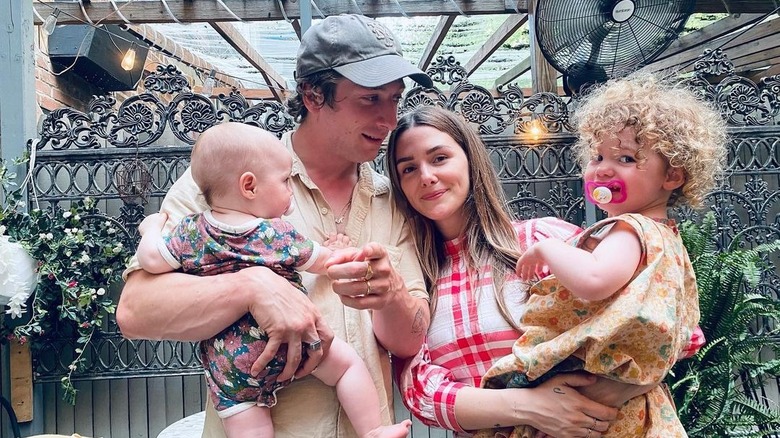 Jeremy Allen White and Addison Timlin with their daughters