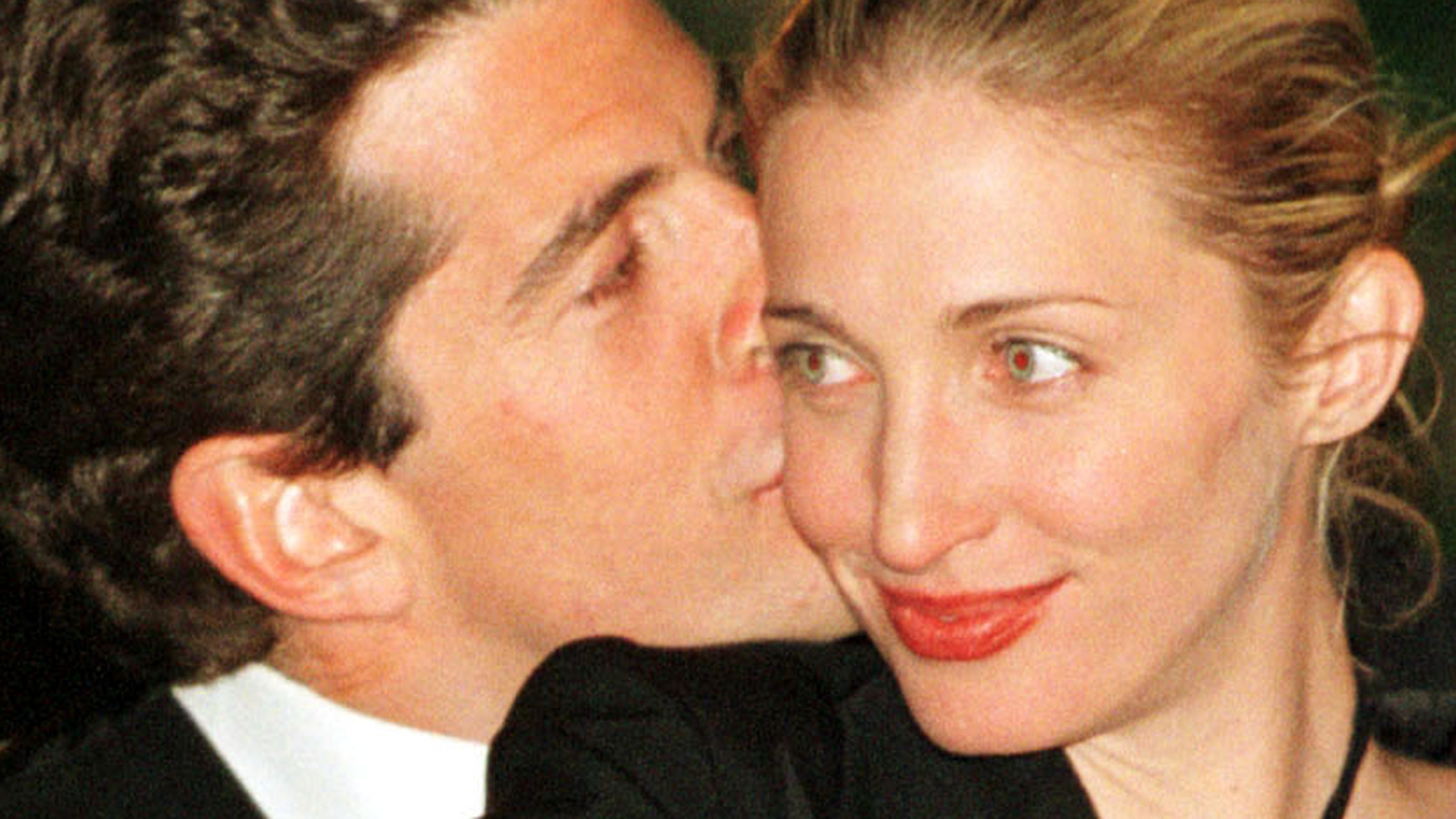 jfk-jr-s-marriage-was-reportedly-on-the-rocks-before-his-fatal-crash