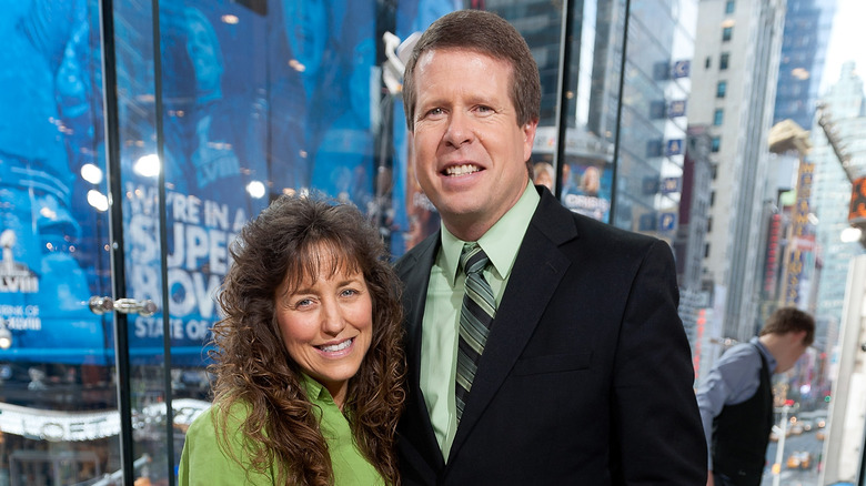 Michelle and Jim Bob Duggar posing