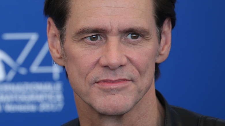 Jim Carrey grimaces