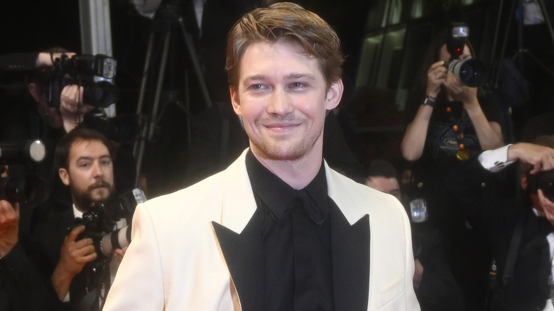 Joe Alwyn smiling