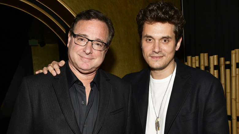 Bob Saget and John Mayer posing