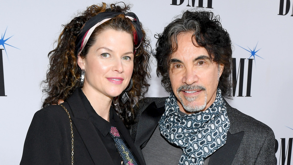 Aimee Oates and John Oates smiling 