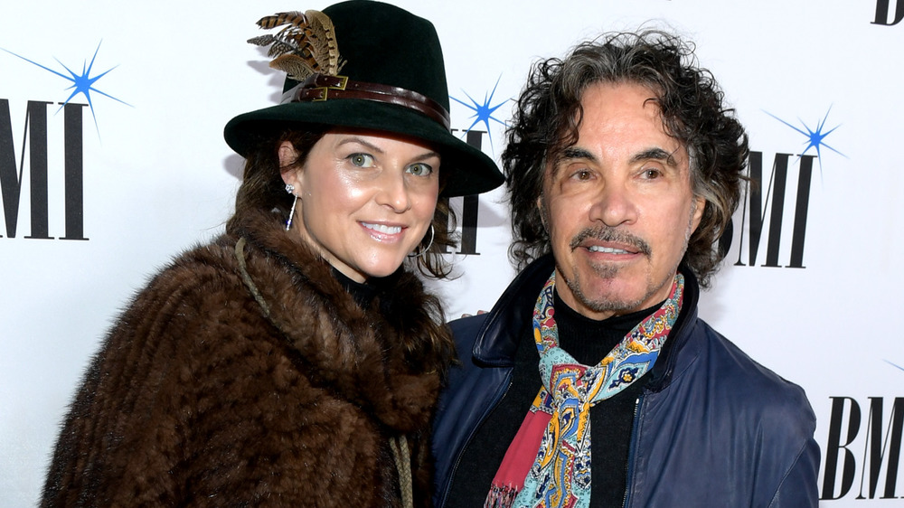 Aimee Oates and John Oates smiling 