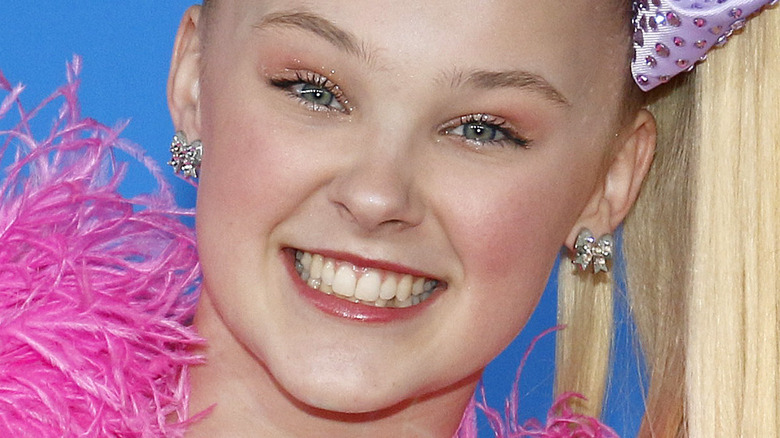 JoJo Siwa at the 2018 Kids Choice Awards