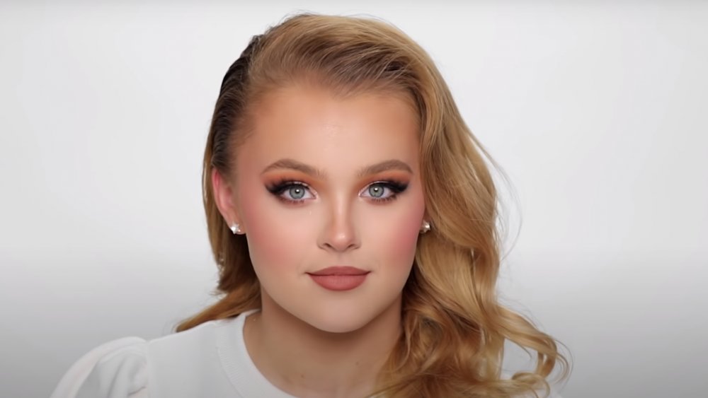 JoJo Siwa Is Unrecognizable In New Dramatic Makeover