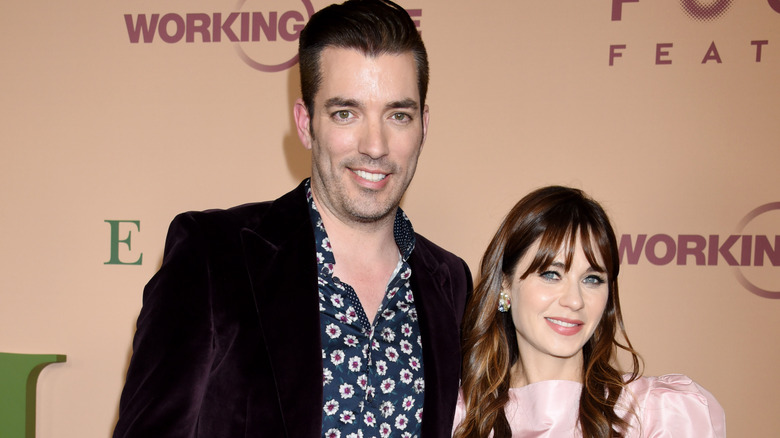 Jonathan Scott and Zooey Deschanel posing