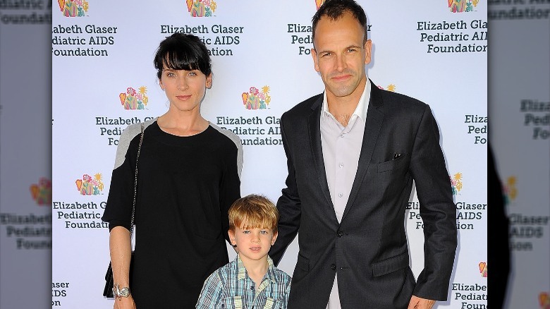 Michele Hicks, Buster Timothy Miller and Jonny Lee Miller pose together