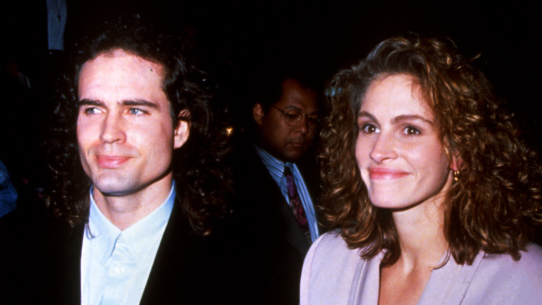 Jason Patric and Julia Roberts smiling in 1991