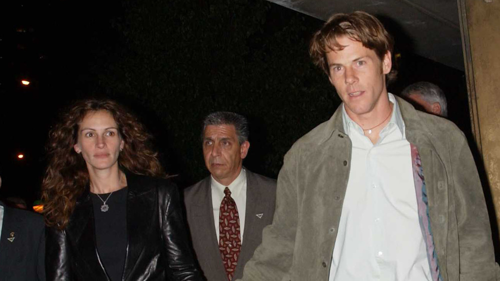 Julia Roberts and Danny Moder leaving the screening of Punch-Drunk Love in 2002