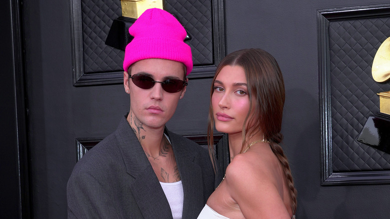 Justin Bieber and Hailey Baldwin pose 