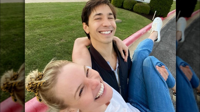 Kate Bosworth Justin Long smiling