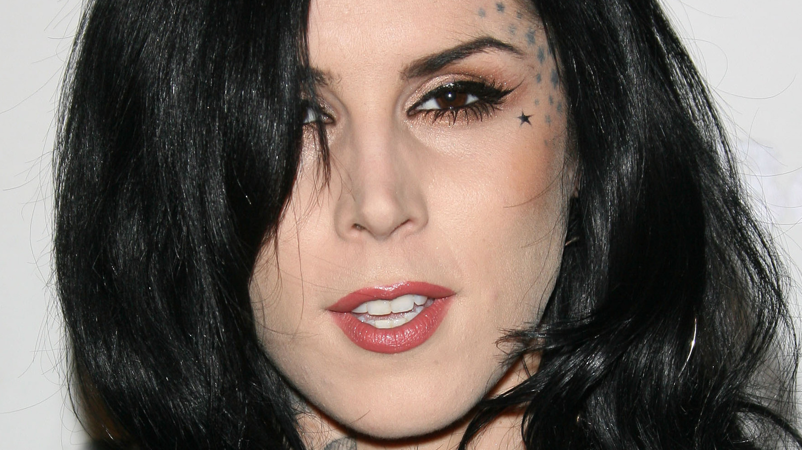 Kat Von D Makes Devastating Claim About Her Experience At A Famous Boarding  School