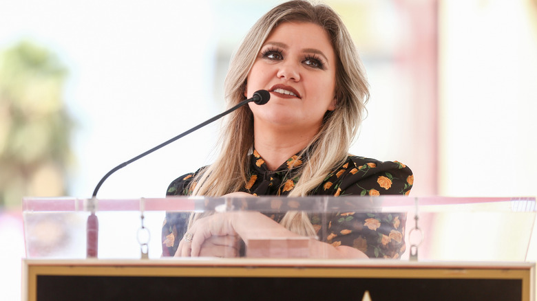 Kelly Clarkson at podium