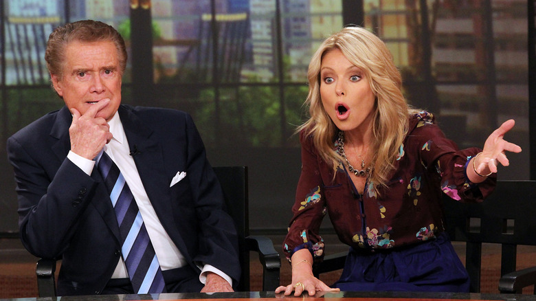 Kelly Ripa and Regis Philbin chat 