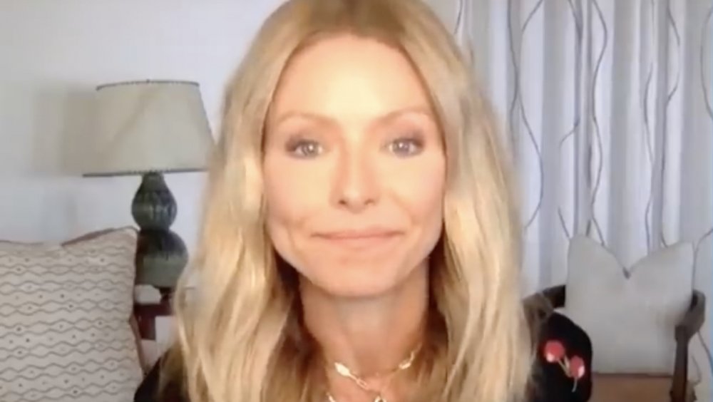 Kelly Ripa in quarantine at home