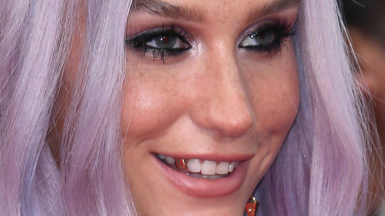 Kesha smiling