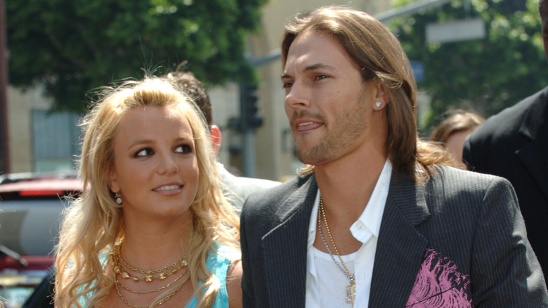 Britney Spears looking at Kevin Federline