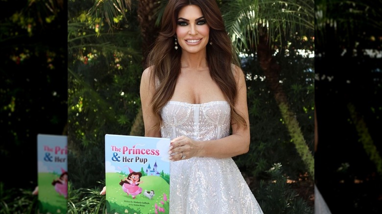 kimberly guilfoyle smiling book 