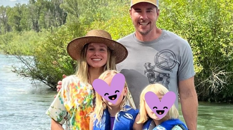 Kristen Bell, Dax Shepard and two daughters on vacation 2022