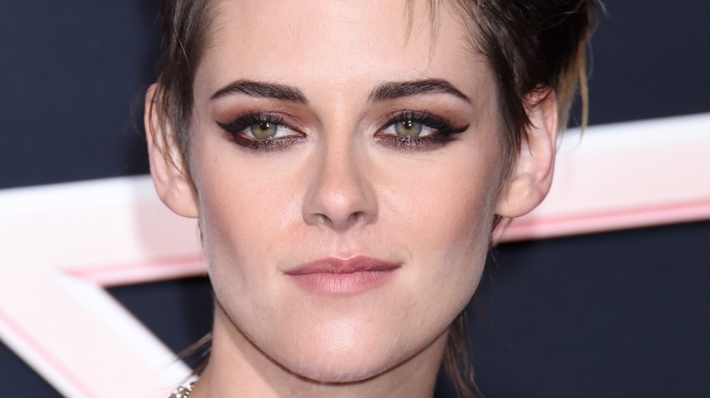 Stewart arriving to the "Charlie's Angels" World Premiere