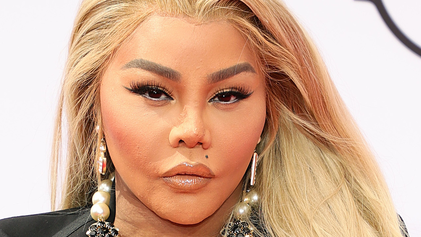 Lil Kim Responds to 50 Cent After He Compared Her BET Awards Look to an ...