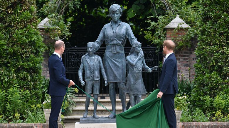 Prince Harry and Prince William unveiling their mother's statue 