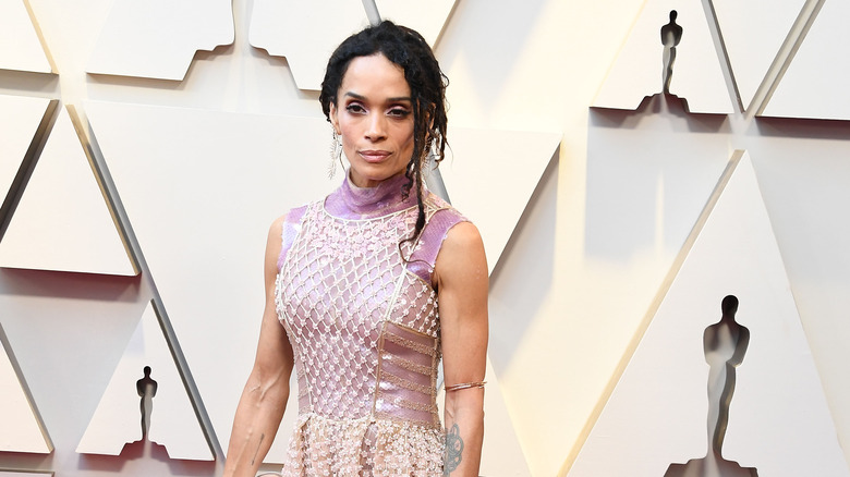 Lisa Bonet posing at the Oscars