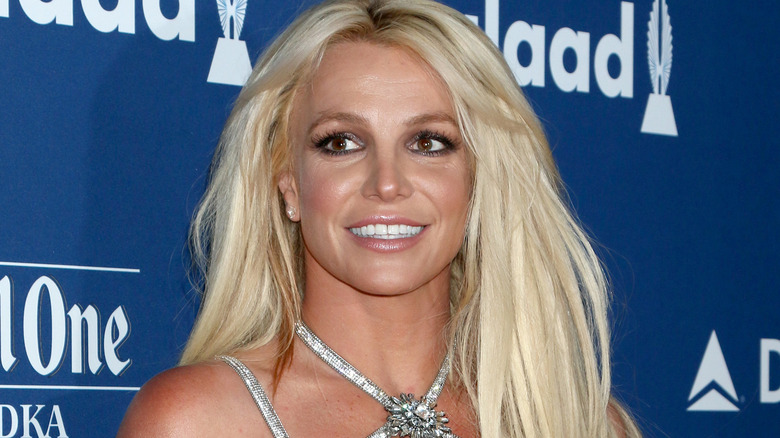 Britney Spears posing on the red carpet