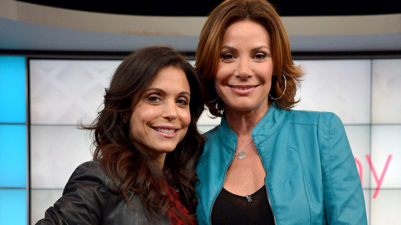 Bethenny Frankel and Luann de Lesseps pose 